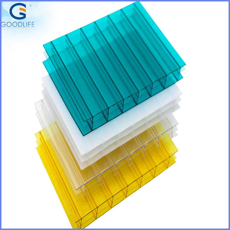 Muestras de colores de hoja de policarbonato celular 16mm, incluyendo paneles amarillo, azul, blanco y transparente